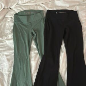 All in motion - L (10-12) - flare leggings